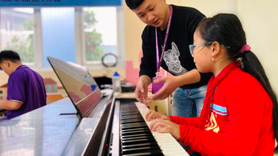 CLB NGOÀI GIỜ TẠI LUÔN CHÀO ĐÓN CÁC CON