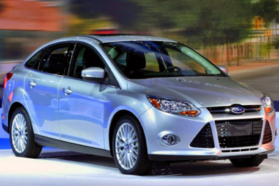 Ford Focus 1.6L 4 cửa Trend 6PS
