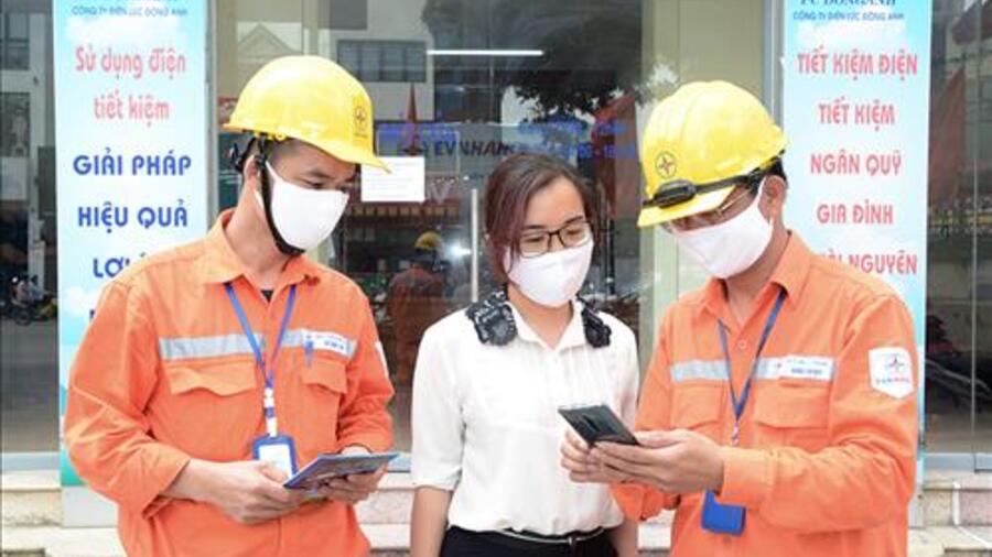 Khẩn trương triển khai giảm tiền điện đợt 4 cho khách hàng bị ảnh hưởng bởi dịch COVID-19 Khẩn trương triển khai giảm tiền điện đợt 4 cho khách hàng bị ảnh hưởng bởi dịch COVID-19