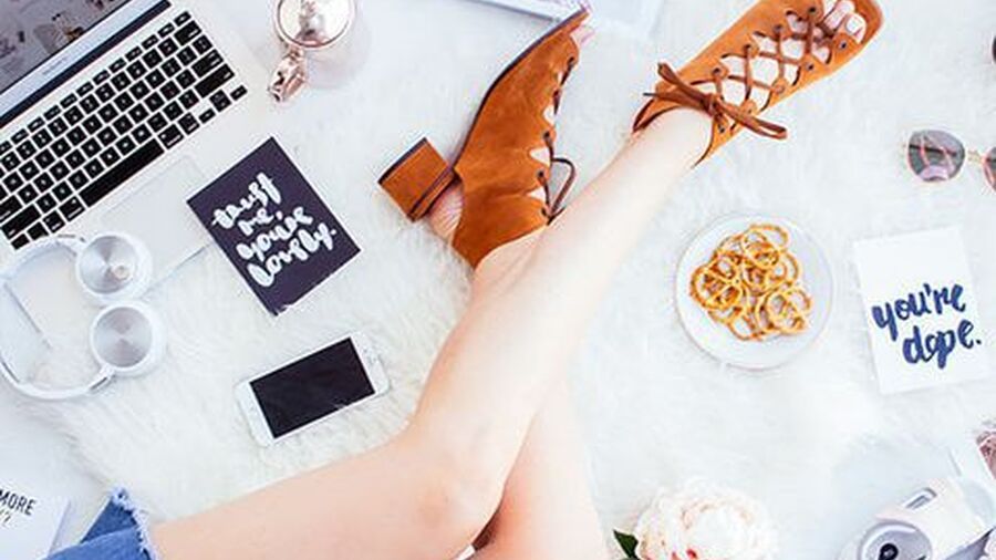 Điểm danh các kiểu giày xu hướng của năm 2018