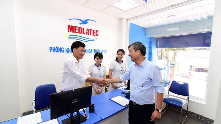 Chống dịch COVID-19 trong trường học
