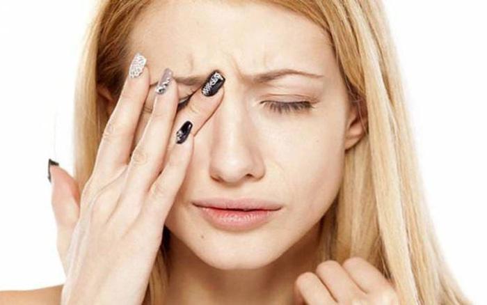 Viêm xoang sàng sau có thể biến chứng gây suy giảm thị lực